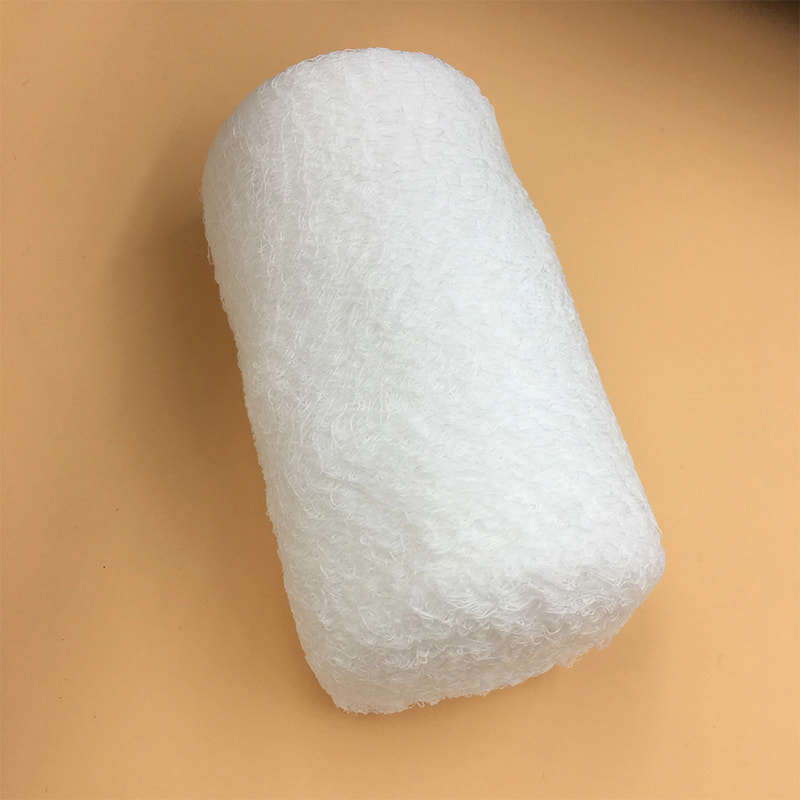 クリンクルガーゼ包帯を掛けます